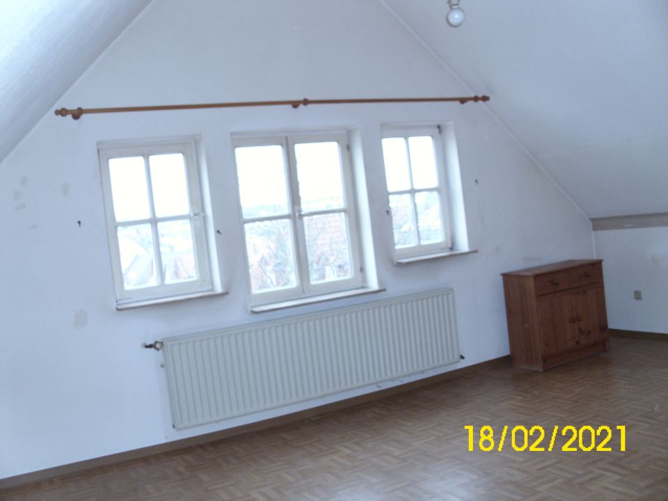 2-Zimmer-DG-Studio-Wohnung in Hessisch Lichtenau