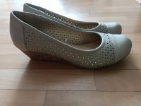 Sandaletten Schuhe Damen, beige-silber, Größe 39 Thüringen - Geisa Vorschau