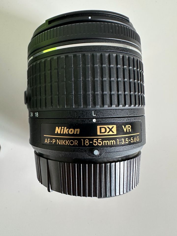 Nikon D3500 mit Zubehör in Bayreuth