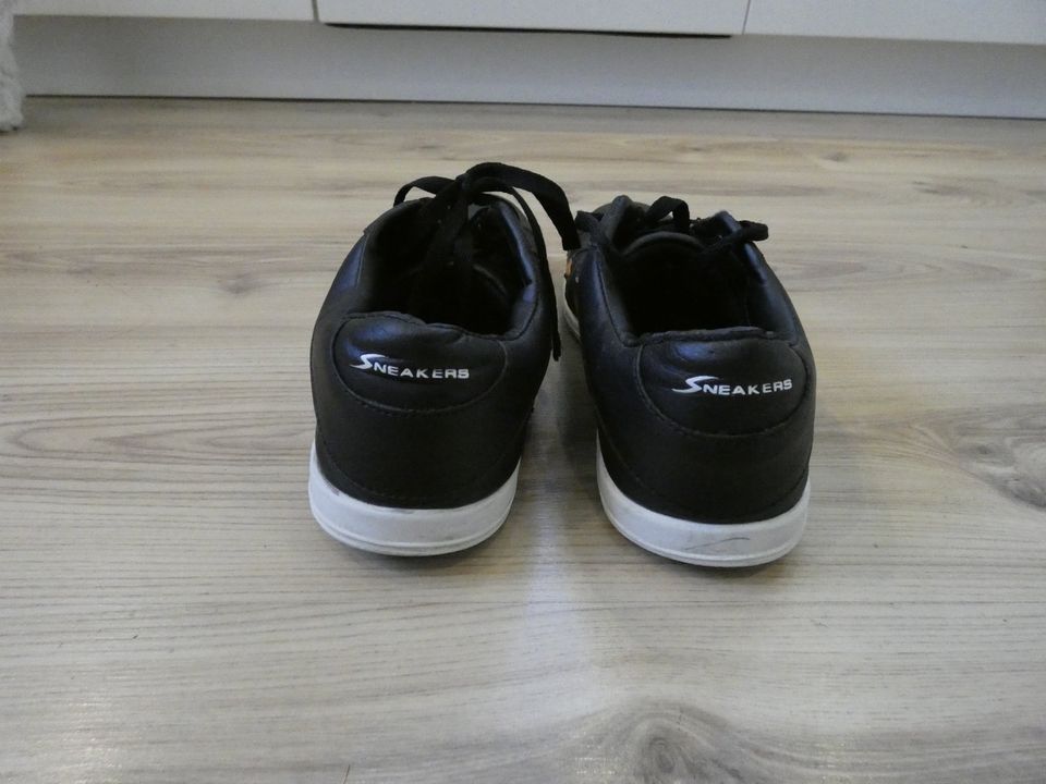 Herren Schuhe Sneakers Schwarz Gr. 42 von Sneakers NGG GmbH Kappe in Bad Dürkheim