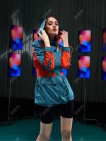 Windbreaker Kapuzenjacke mit großen Taschen - Grün - Small - NEU Berlin - Wilmersdorf Vorschau