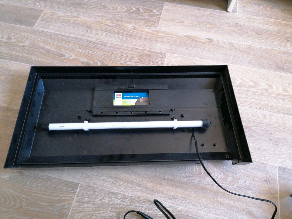 Aquariumdeckel Juwel l mit Beleuchtung LED in Halle