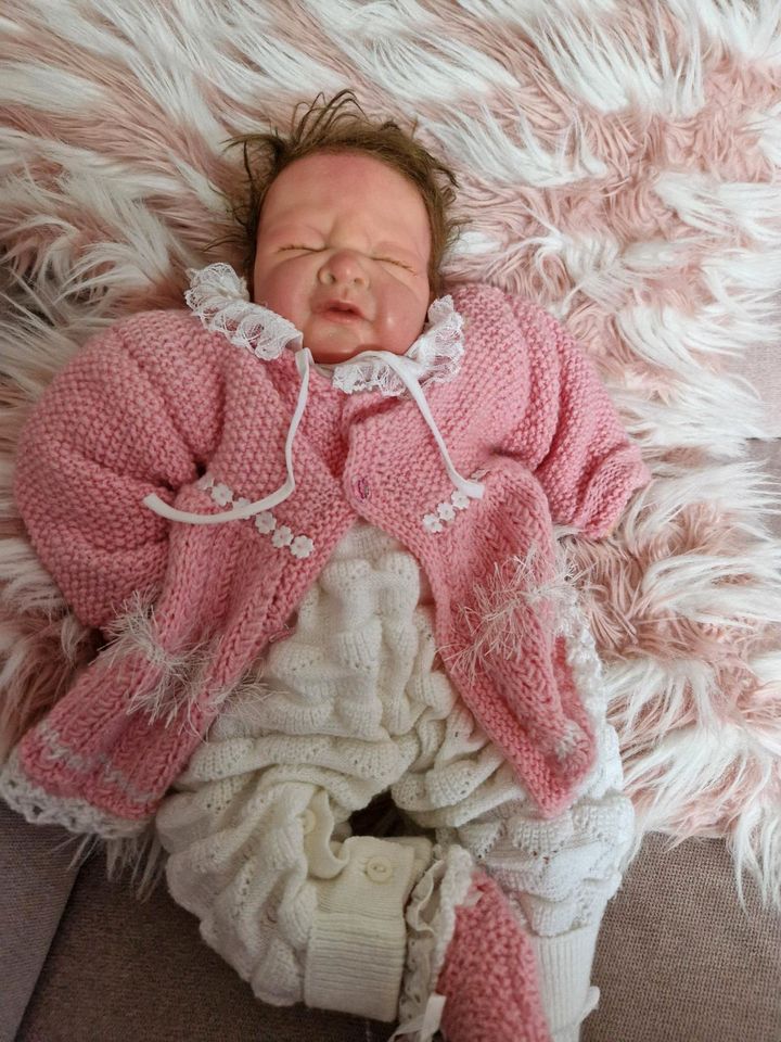 Süsses Reborn Baby knuffiges Gesicht in Windhausen