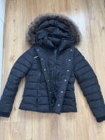 Superdry Winterjacke mit Fell-Kapuze schwarz Bayern - Ergoldsbach Vorschau