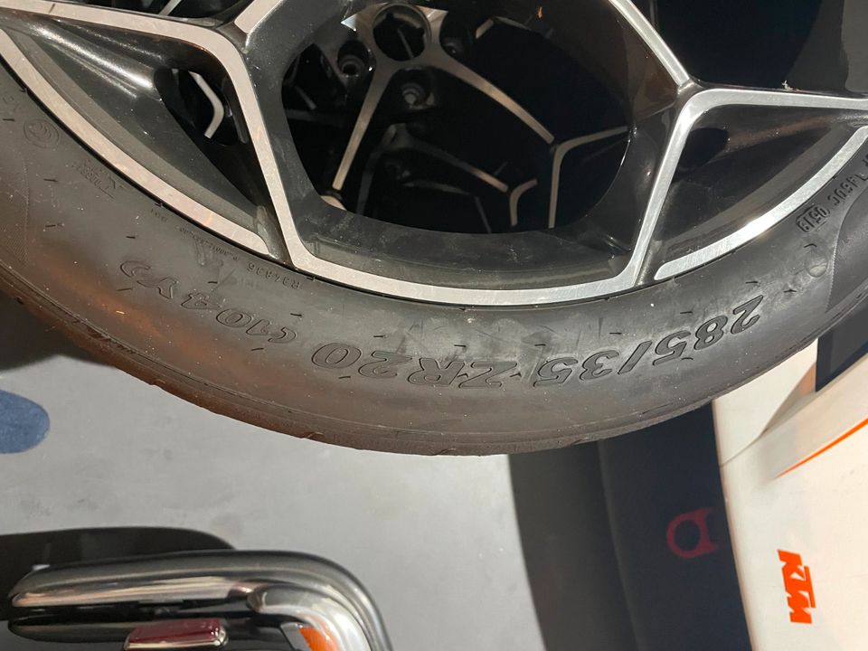 Ultra leichter Radsatz McLaren in Ilsfeld