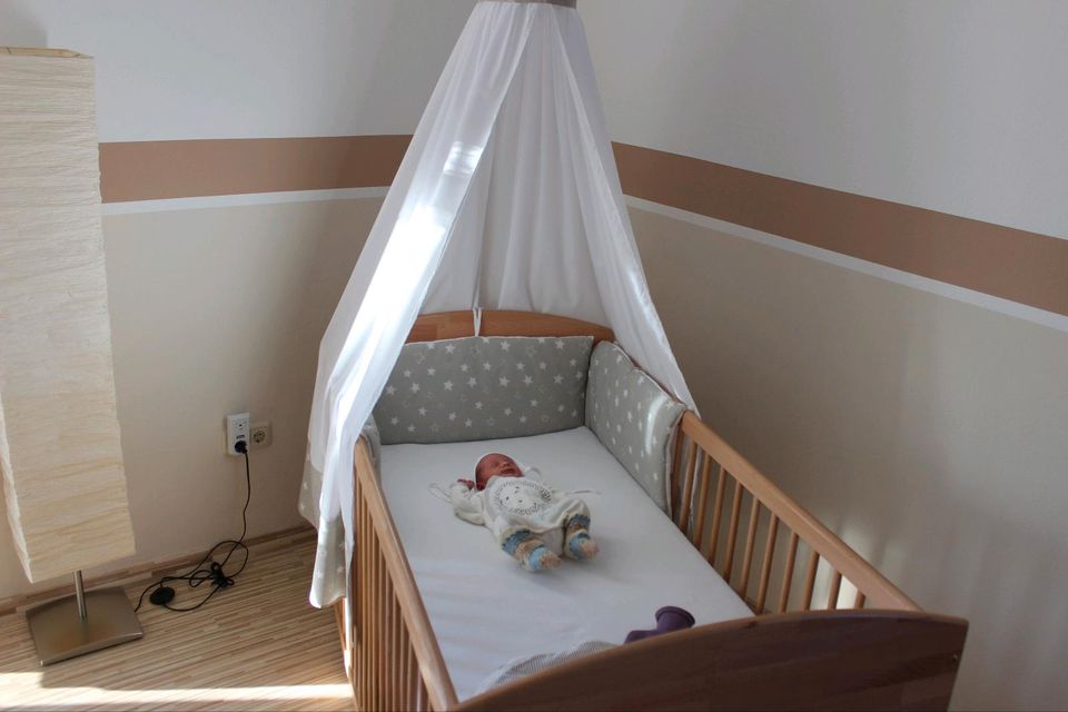 Kinderzimmer Babyzimmer Massivholz Buche Herlag Anna Babybett in Mitterteich