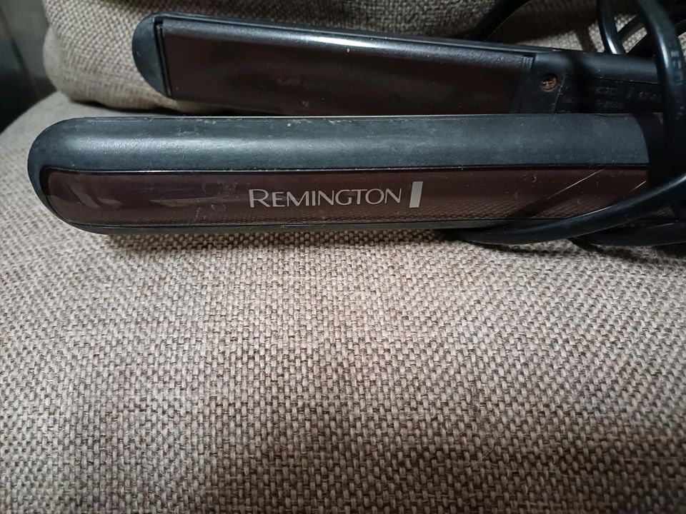 Glätteisen Remington in Mittelstetten