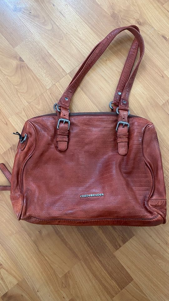 FredsBruder Handtasche in rot / Bordeaux NEW in Langenhagen
