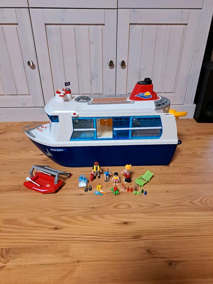 Playmobil, Kreuzfahrtschiff, inkl. Boot in Marsberg