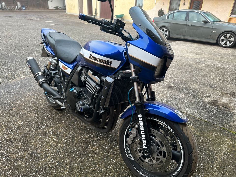 Kawasaki ZRX 1100 R in Arnstorf