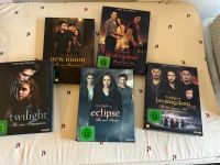 DVDs Twilight, New Moon, Breaking Dawn Teil 1/2 Nordrhein-Westfalen - Schwerte Vorschau