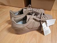 Adidas Superstar 43 1/3 bzw. 9 UK, braun/beige, NEU Niedersachsen - Buchholz in der Nordheide Vorschau