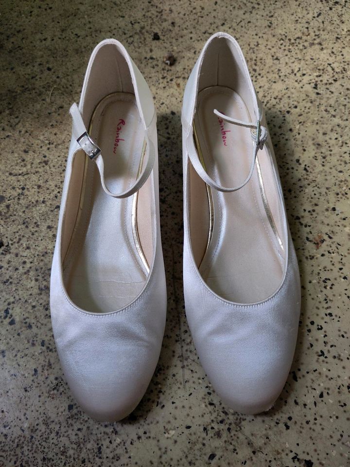 Brautschuhe Hochzeitsschuhe Ivory Satin Gr. 42 / 9 in Bremen