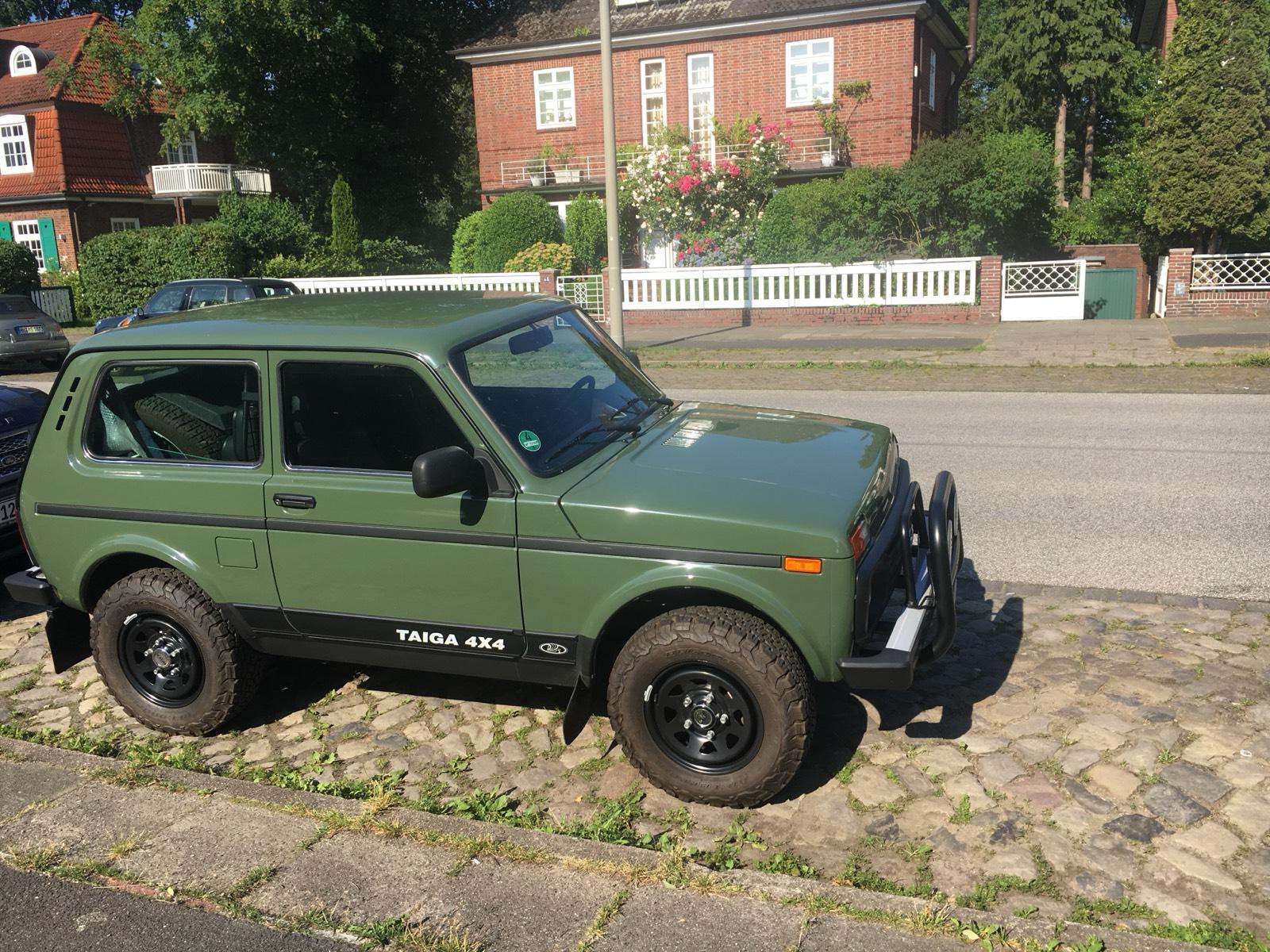 Abbildung des Autos Lada Niva 4x4