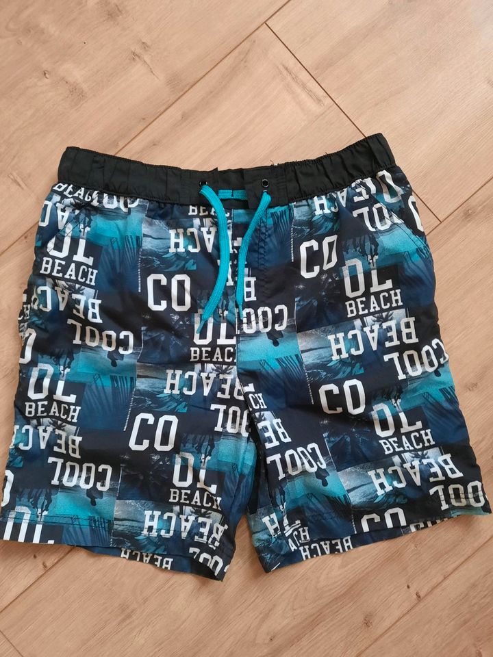 neu SET 2× BADEHOSE/BADESHORTS c&a Gr 158/164 in Helbra