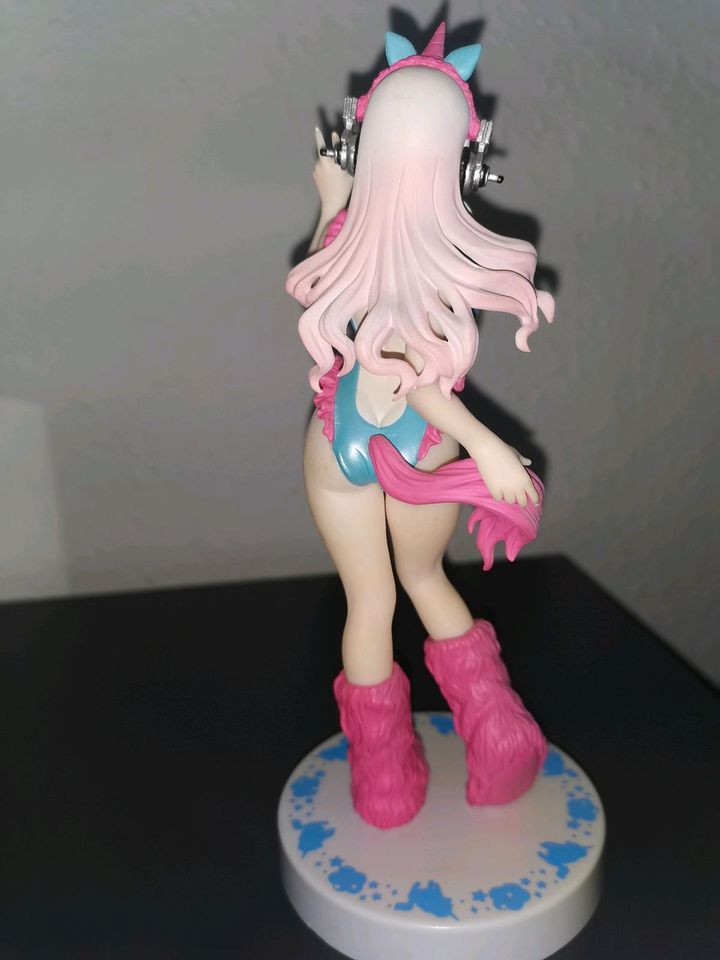 Super Sonico Pink Einhorn FuRyu Special Edition in Essen