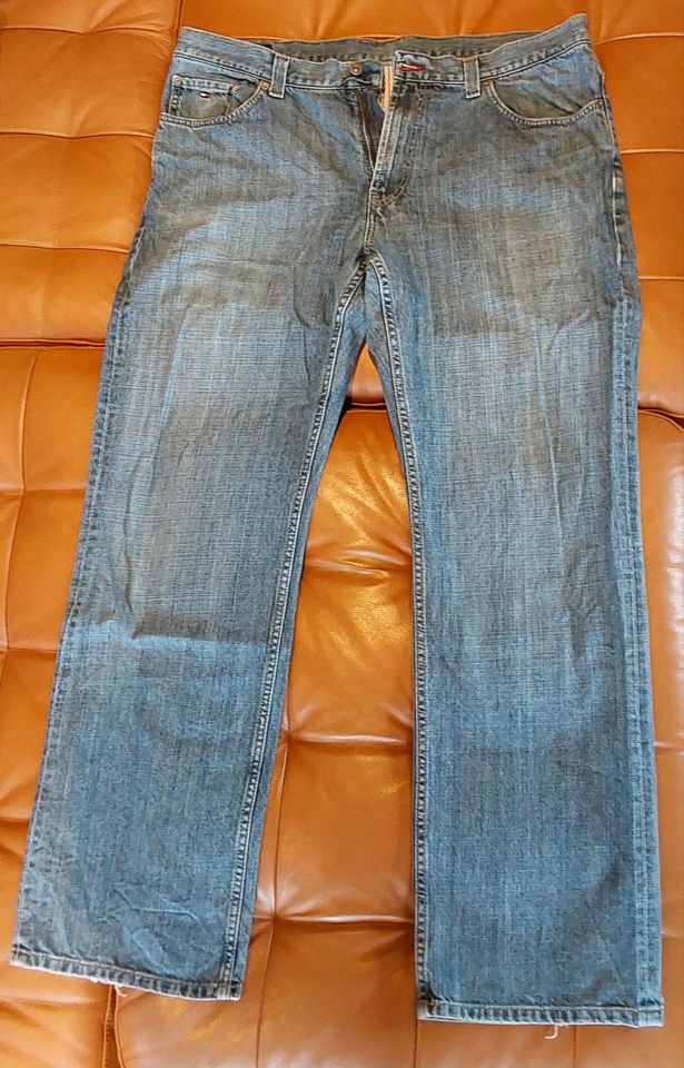 Tommy Hilfiger Jeans 40/34 in Hattingen