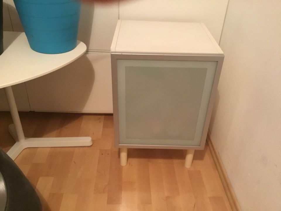 Ikea, Schrank in Frankfurt am Main