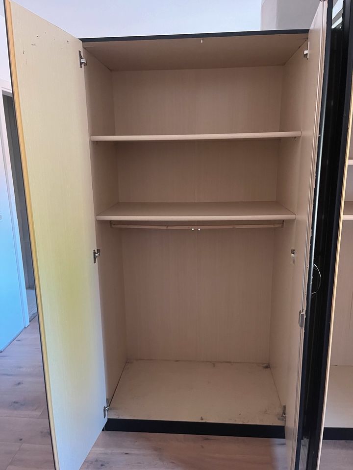 Kleiderschrank in Jarmen