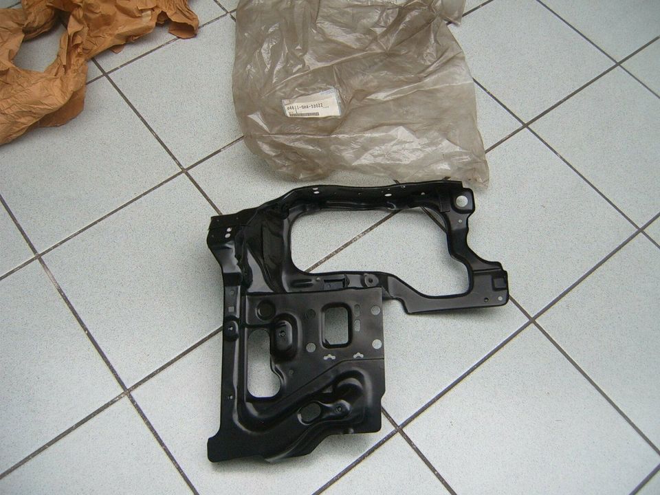 Frontblech Platte li  Honda Civic ED 04611-SH4-330ZZ neu orginal in Gera