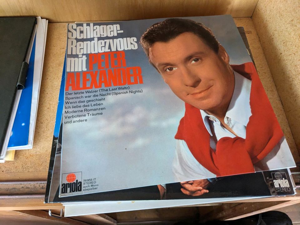 8 Schallplatten Peter Alexander in Oberhausen