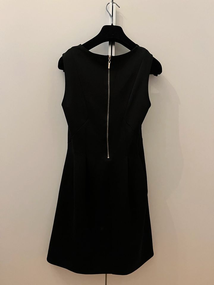 schwarzes Kleid von PIMKIE in München