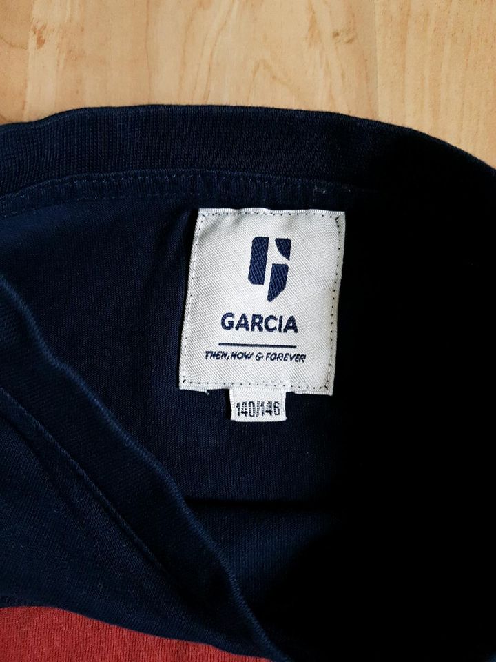 Garcia, tom Tailor, h&m 3 longsleeves+ 1hoodie für Jungs 134/140 in Wehringen