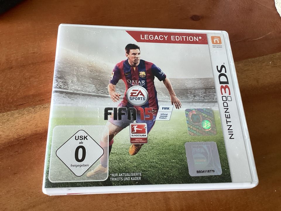 Nintendo 3 DS FIFA 15 Legacy Edition in Radevormwald