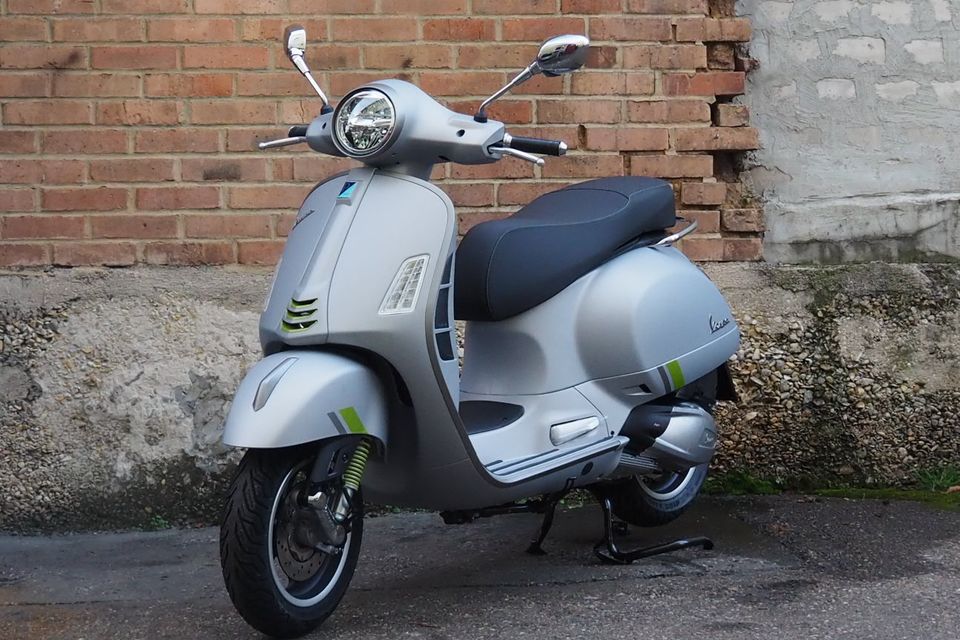 Vespa GTS 125 Super Tech -   Modell 2023 %%%Rabattaktion %%%% in Filderstadt