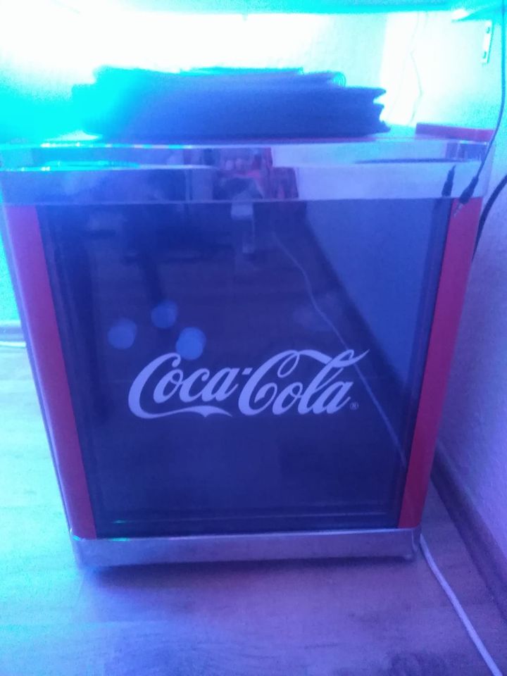 Coca Cola Kühlschrank in Essen