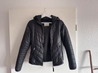 Bershka Steppjacke schwarz 36 | S Hessen - Geisenheim Vorschau