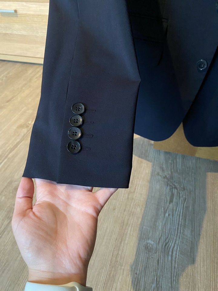 Digel Anzug Konfirmationsanzug dunkelblau 46 in Dorum