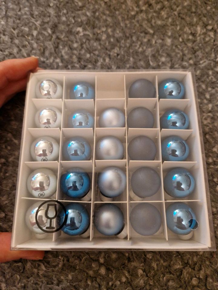 Ikea Mini Glas Weihnachtskugeln blau 24 Stk. Durchmesser 2cm in Potsdam