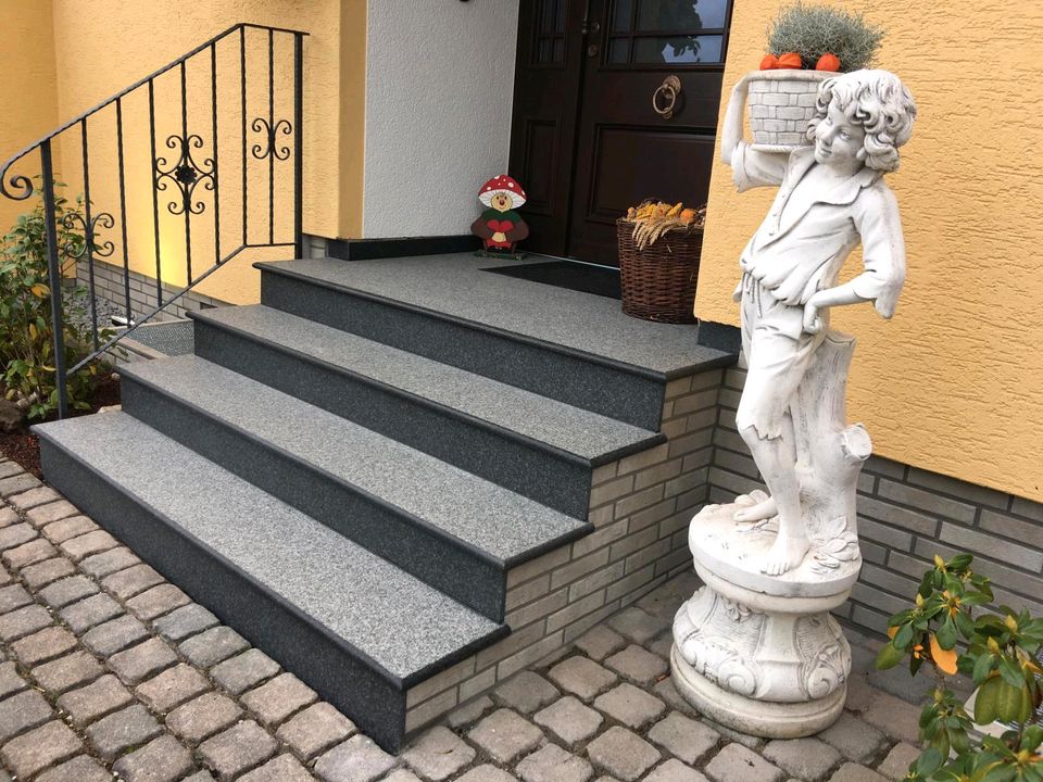 Treppe aus Naturstein Granit Marmor Basalt Sandstein Steinmetz in Halsenbach