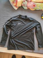 Nike Pullover L schwarz Hessen - Bad Camberg Vorschau