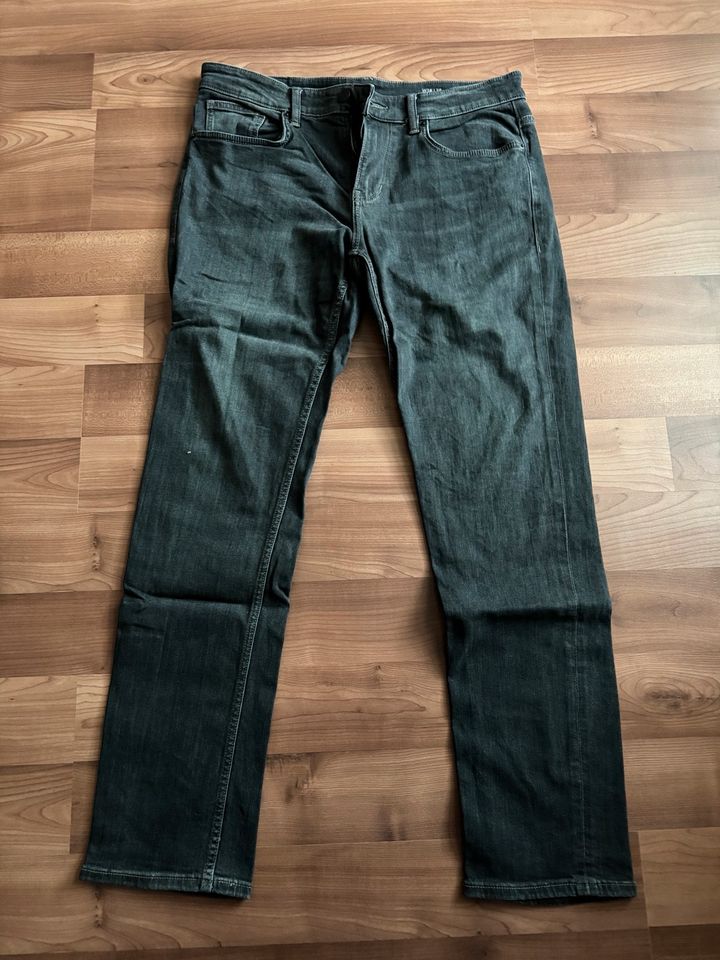 Jeans Hosen für Herren in Größe W34 L32, 4 Stück, Neu in Ahlen