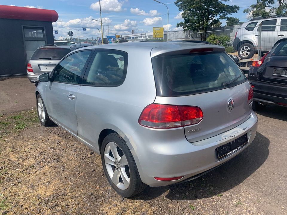 Volkswagen Golf VI Trendline Klima Navi in Saarlouis