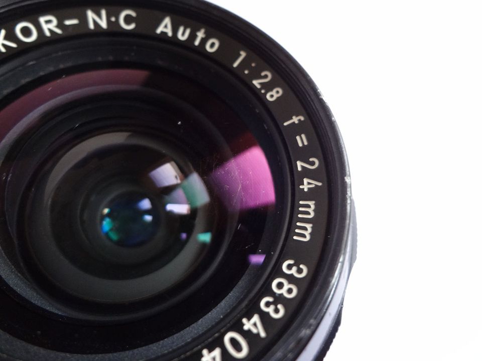 Objektiv Nikon Nikkor-N.C 24mm f1:2,8 mit CRC und Multi Vergütung in Kiel