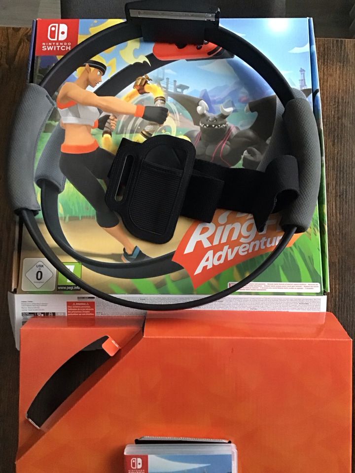 Nintendo Switch mit Zubehör in Albershausen