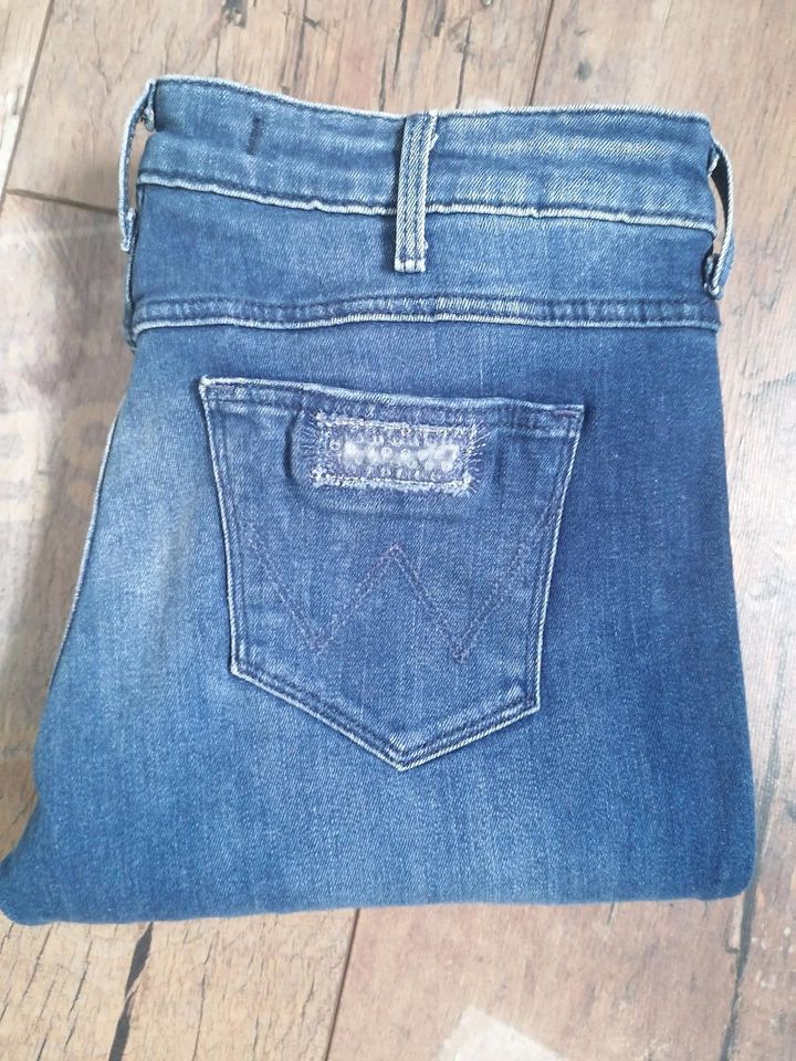 Wrangler Jeans, neuwertig in Iserlohn