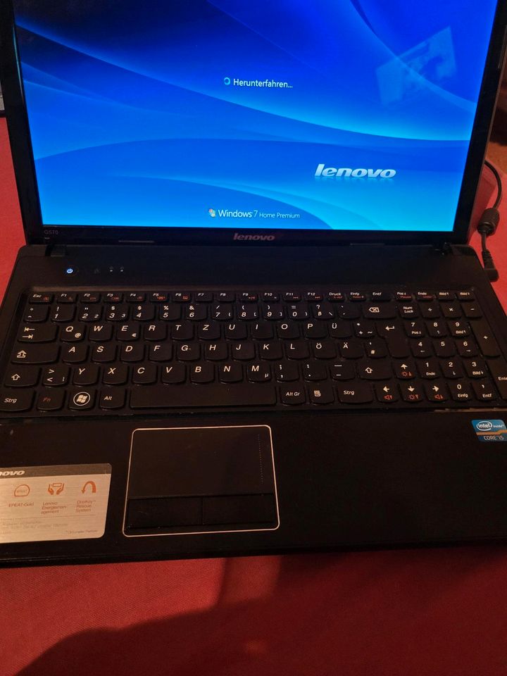 Lenovo G570 15.6" Notebook 4 GB RAM Windows 7 in Günzburg