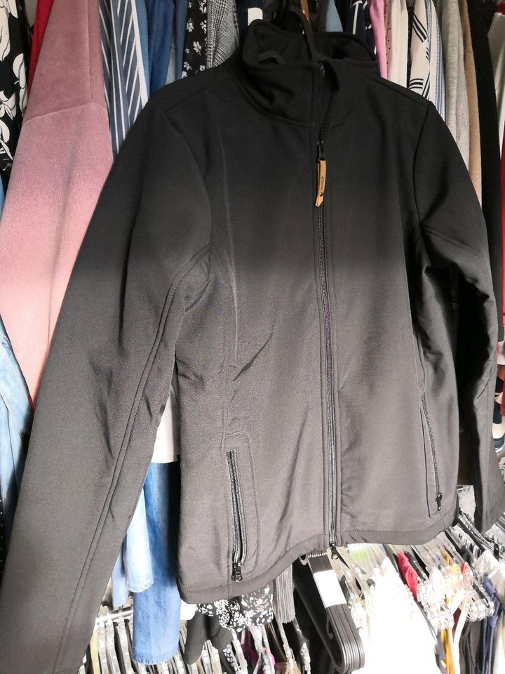 Neu VW Golf 7 8 6 Softschelljacke L ungetragen Damen Jacke viii in Altenberga