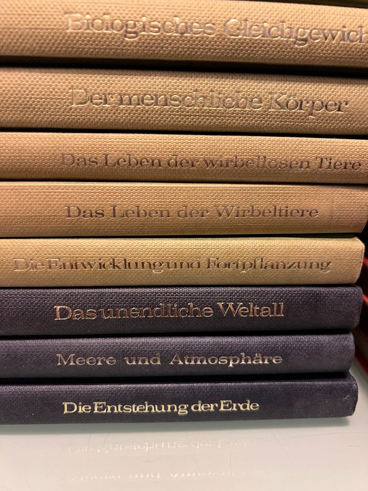 Sammlung Welt der Wissenschaft 28 Bücher in Gau-Bickelheim