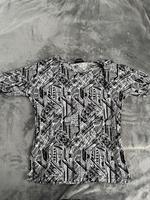 Elastisches T-Shirt gemustert Nordrhein-Westfalen - Senden Vorschau