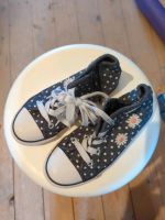 Chucks Gr. 32 grau mit Blumen Niedersachsen - Emsbüren Vorschau