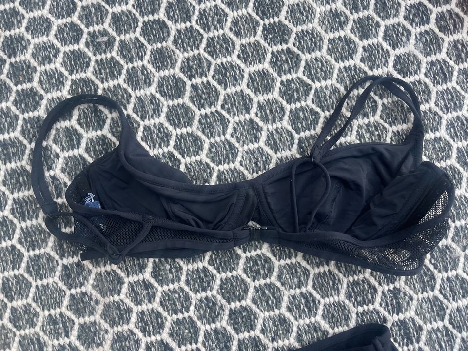 Original Vilebrequin und Emporio Armani Bikinis / Badeanzug Gr. M in Seevetal