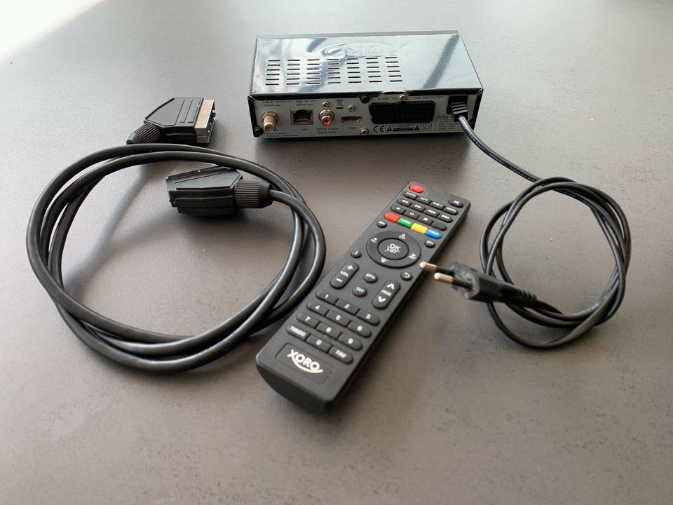 Reciver XORO HRS 8659 Digitaler DVB-S2 HDTV Satelliten-Receiver in München
