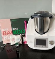 Thermomix TM5 plus Zubehör (Chips, Bücher, Bürste) Hessen - Offenbach Vorschau