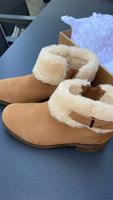 UGG Stiefeletten gefüttert Gr. 40 Hessen - Ober-Ramstadt Vorschau