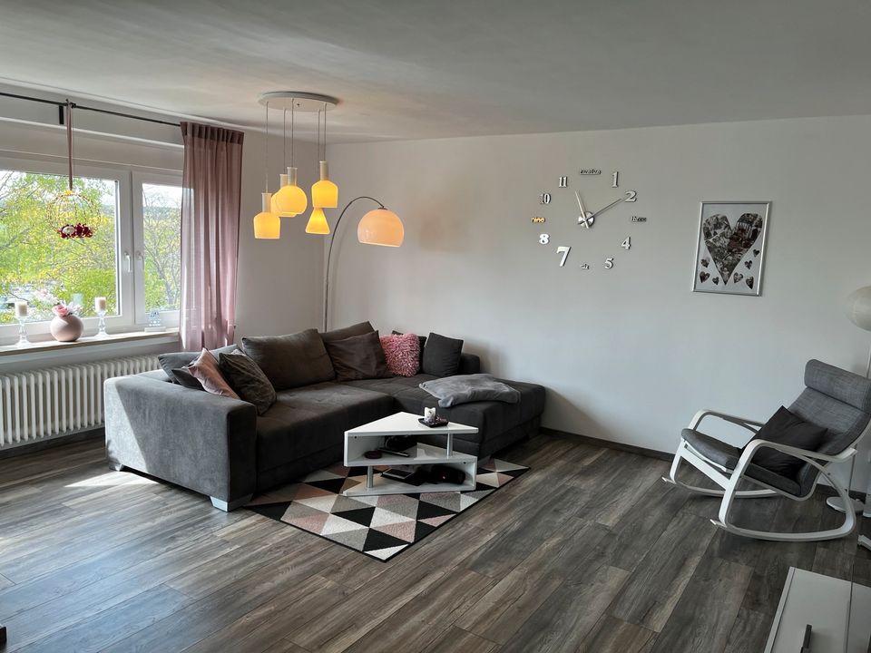 Schöne, helle Vier-Zimmer-Wohnung in Amberg zu verkaufen in Amberg